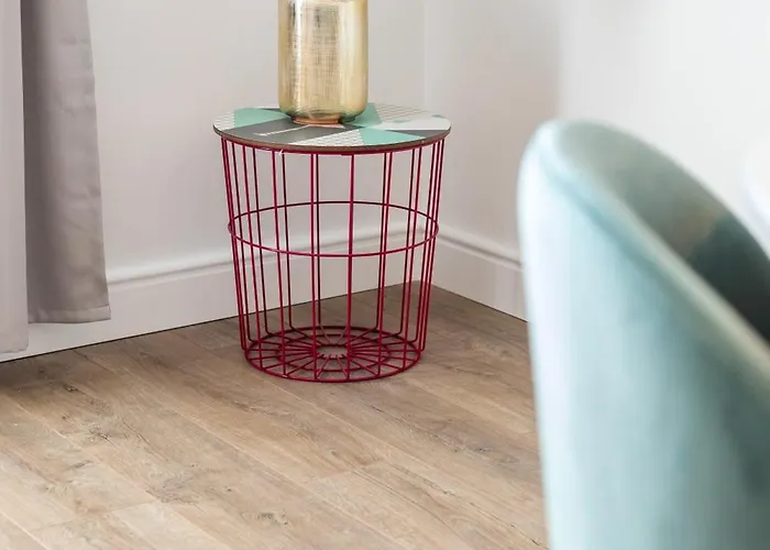 Romantic With Balcony Apartment Split