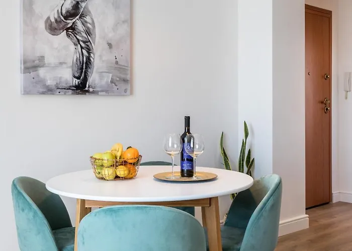 Apartment Romantic With Balcony Split